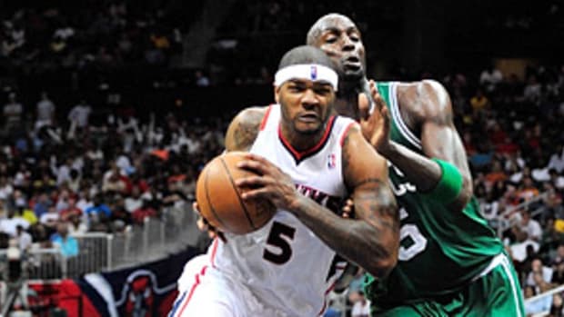 josh-smith-kevin-garnett.jpg